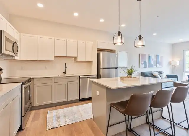Property at 279 Willard St Unit 302, Quincy, MA, 02169, 1 bed, 1 bath, [object Object]