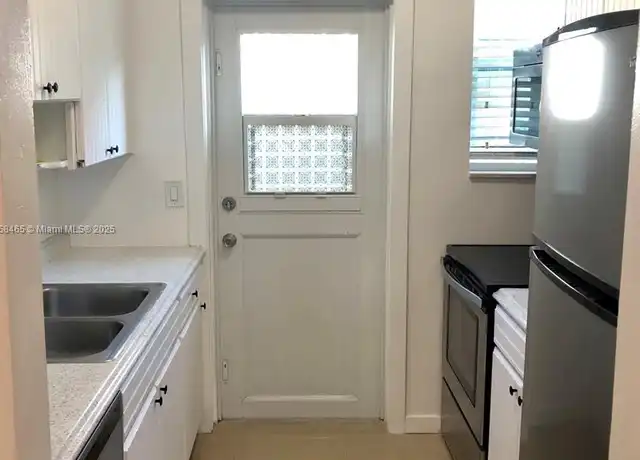 Property at 8227 Crespi Blvd Unit 3, Miami Beach, FL, 33141, 1 bed, 1 bath, [object Object]