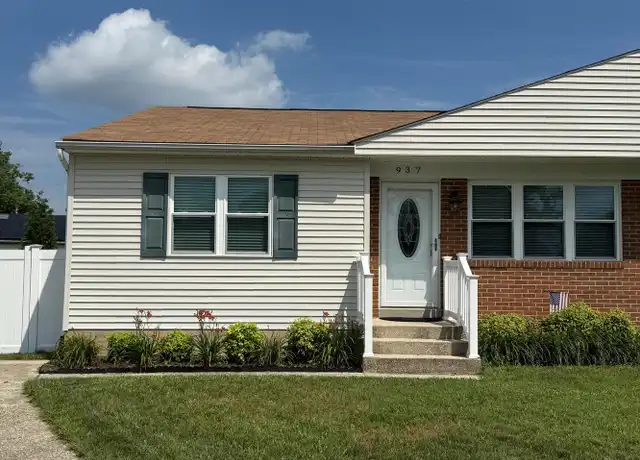 Property at 937 220th St, Pasadena, MD, 21122, 3 beds, 2 baths, [object Object]