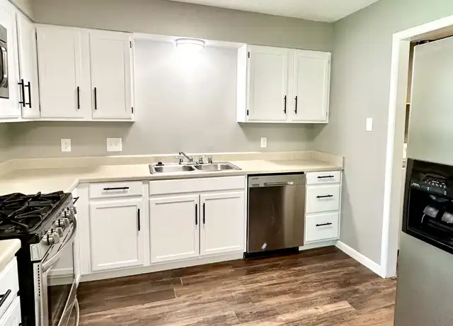 Property at 850 N Lola Ln, Fayetteville, AR, 72701, 3 beds, 1.5 baths, [object Object]