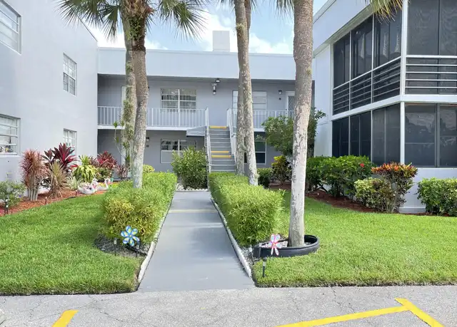Property at 149 Burgundy D, Delray Beach, FL, 33484, 2 beds, 2 baths, [object Object]