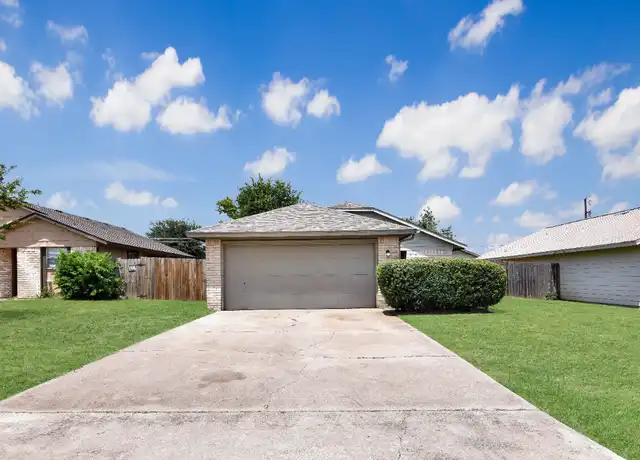Property at 2207 Creekwood Dr, Killeen, TX, 76543, 3 beds, 2 baths, [object Object]
