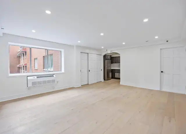 Property at 10210 Queens Blvd, Forest Hills, NY, 11375, 0 beds, 1 bath, [object Object]