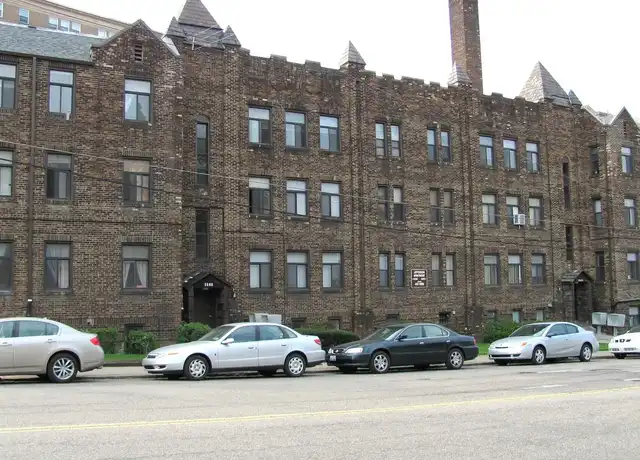 Property at Jefferson Apartments - 5660 Forward Ave, Pittsburgh, PA, 15217, 1 bed, 1 bath, [object Object]
