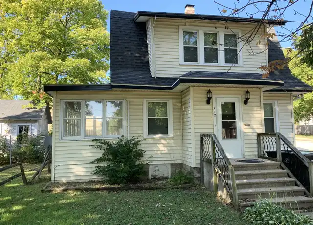 Property at 712 Elm St, Beloit, WI, 53511, 2 beds, 1 bath, [object Object]
