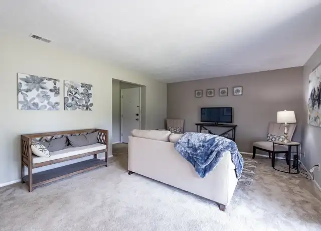Property at Williamsburg Mishawaka - 302 Village Dr, Mishawaka, IN, 46545, 1 bed, 1 bath, [object Object]