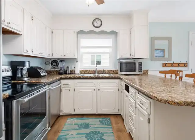 Property at 117 Newport Bay Dr Unit 117C, Ocean City, MD, 21842, 3 beds, 2 baths, [object Object]