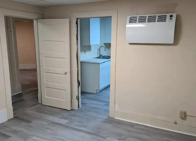Property at 1221 Merchant St Unit 2, Ambridge, PA, 15003, 2 beds, 1 bath, [object Object]