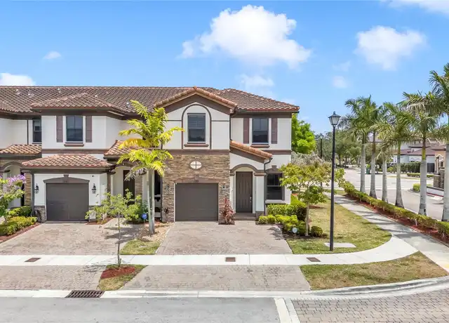 Property at 18401 NW 89th Ct, Hialeah, FL, 33018, 4 beds, 2.5 baths, [object Object]