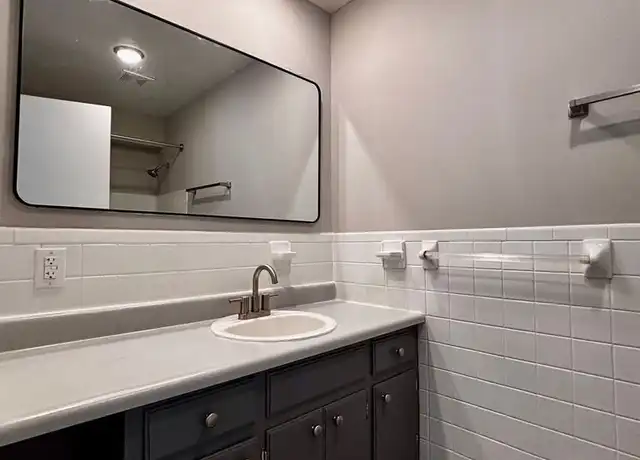 Property at 3840 Briar Pl Apt 8, Dayton, OH, 45405, 2 beds, 2 baths, [object Object]