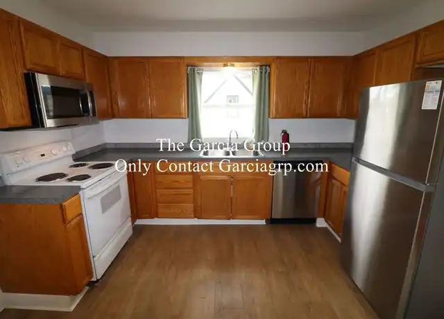 Property at 8733 SE Henderson St, Portland, OR, 97266, 4 beds, 2 baths, [object Object]