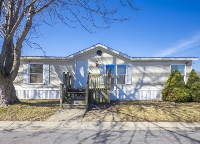 Property at 285 Park Ln, Sauk Village, IL, 60411, 3 beds, 2 baths, [object Object]