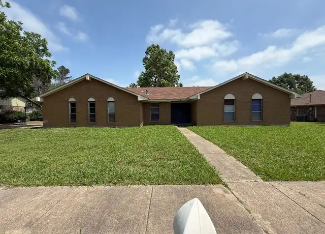 Property at 508 Dogwood Trl, Forney, TX, 75126, 4 beds, 2 baths, [object Object]