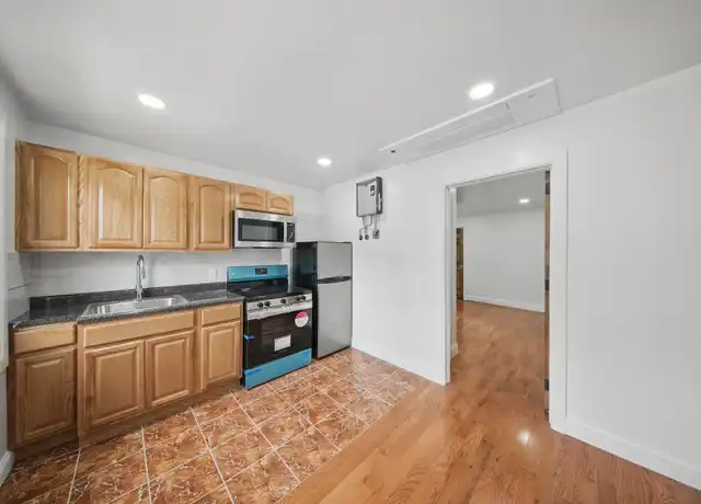Property at 14 Yankee Pl Unit 1, Ellenville, NY, 12428, 1 bed, 1 bath, [object Object]