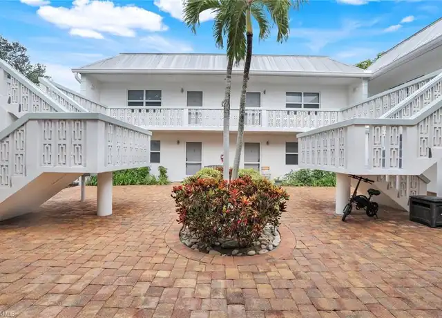 Property at 780 10th Ave S #22, Naples, FL, 34102, 1 bed, 1 bath, [object Object]