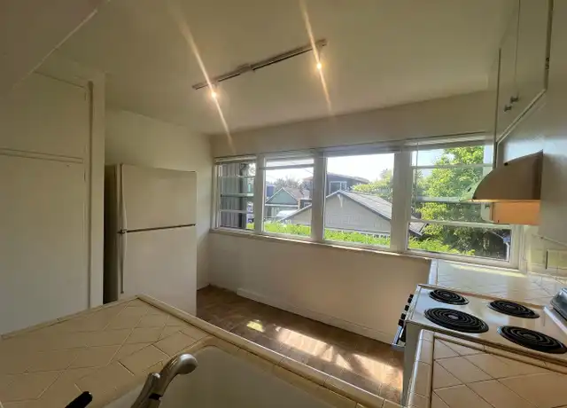 Property at 2015 43rd Ave E Unit 4, Seattle, WA, 98112, 1 bed, 1 bath, [object Object]
