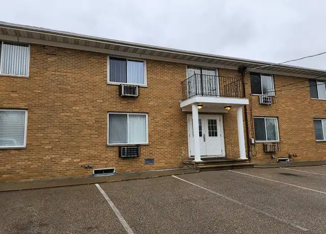 Property at 1008 Pope St, Lake Mills, WI, 53551, 2 beds, 1 bath, [object Object]