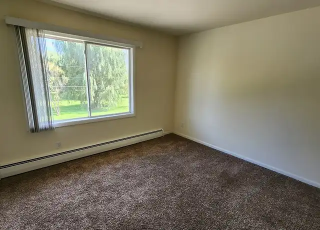 Property at 1008 Pope St, Lake Mills, WI, 53551, 2 beds, 1 bath, [object Object]