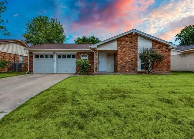 Property at 517 Irene St, Burleson, TX, 76028, 3 beds, 2 baths, [object Object]