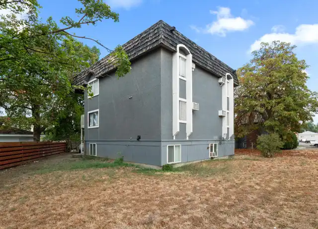 Property at 1717 E Mission Ave Unit 17, Spokane, WA, 99207, 1 bed, 1 bath, [object Object]