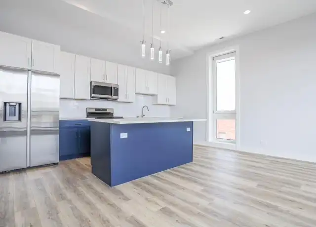 Property at 2402 W Carmen Ave, Chicago, IL, 60625, 2 beds, 2 baths, [object Object]