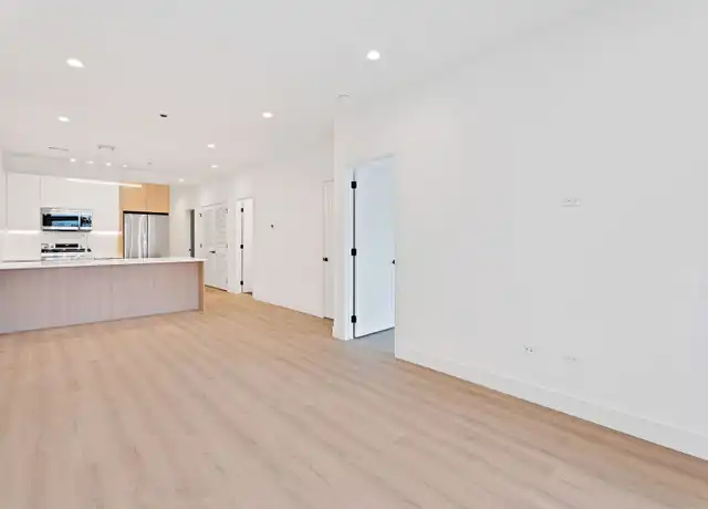Property at 3262 N Clark St, Chicago, IL, 60657, 2 beds, 2 baths, [object Object]