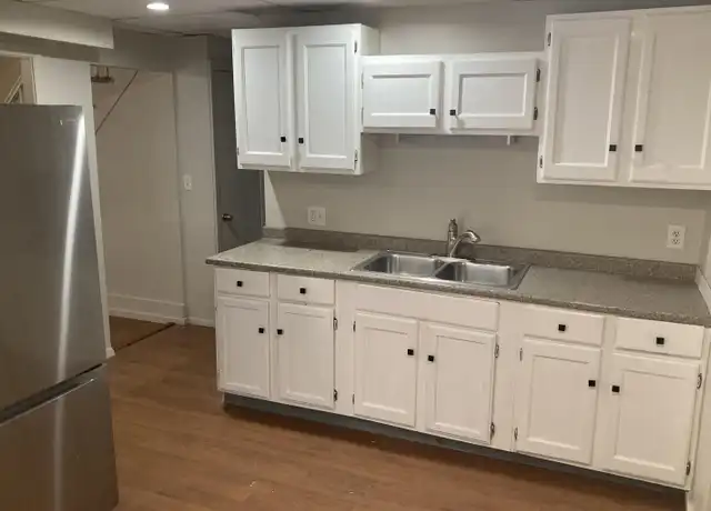 Property at 6 Higgins Pl, Concord, NH, 03301, 3 beds, 2 baths, [object Object]