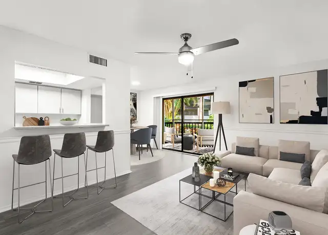 Photo of 2481 NE Coachman Rd, Clearwater, FL 33765