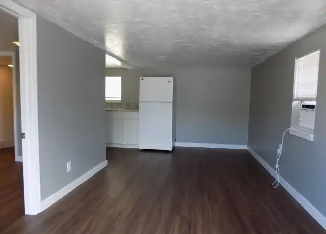 Property at 669 W Osceola St Unit A, Clermont, FL, 34711, 1 bed, 1 bath, [object Object]