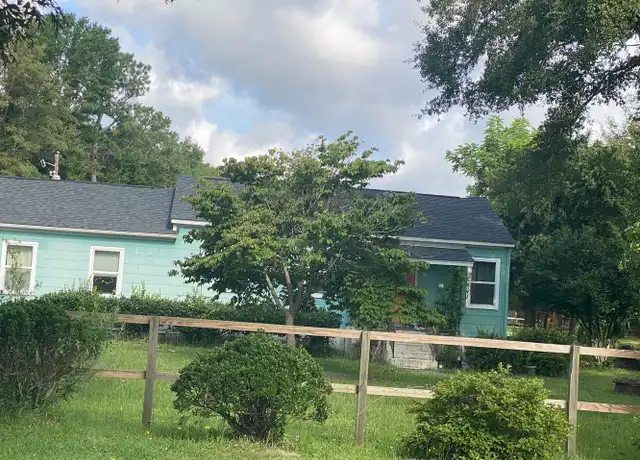 Property at 2405 Scotts Hill Loop Rd, Wilmington, NC, 28411, 3 beds, 2 baths, [object Object]