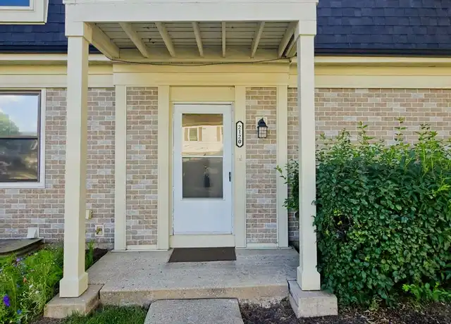 Property at 2120 N Ginger Cir Unit 18D, Palatine, IL, 60074, 2 beds, 1 bath, [object Object]