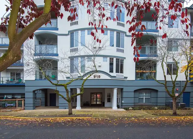 Property at 9Ten North by Trion Living - 910 N Harbour Dr, Portland, OR, 97217, 1-2 bed, 1-2 bath, [object Object]