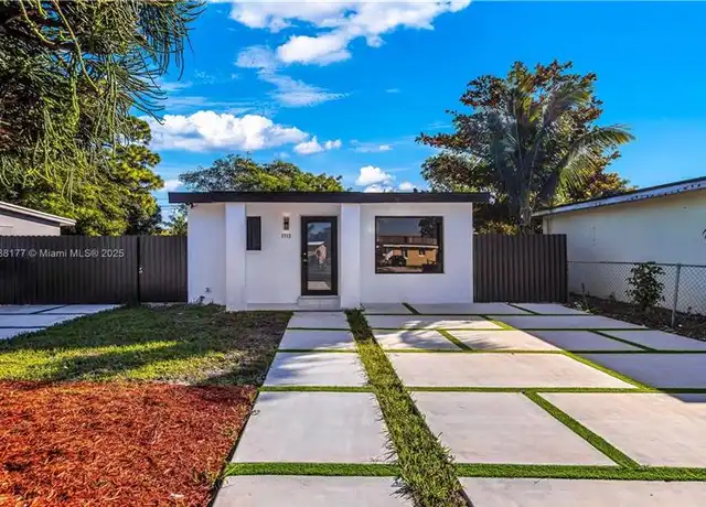 Property at 1713 Lauderdale Manor Dr, Fort Lauderdale, FL, 33311, 3 beds, 2 baths, [object Object]