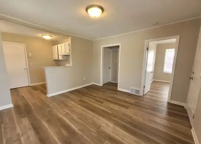 Property at 1112 Frazier Ave, Des Moines, IA, 50315, 2 beds, 1 bath, [object Object]