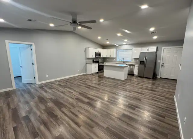 Property at 6036 W Stella Ln, Phoenix, AZ, 85019, 3 beds, 1 bath, [object Object]