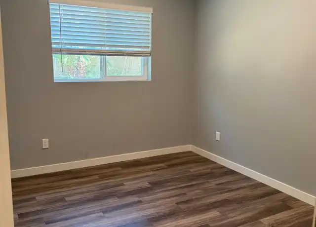 Property at 6036 W Stella Ln, Phoenix, AZ, 85019, 3 beds, 1 bath, [object Object]