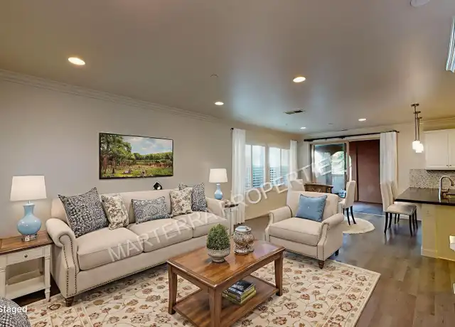 Property at 32 Canoe, Irvine, CA, 92618, 3 beds, 2.5 baths, [object Object]