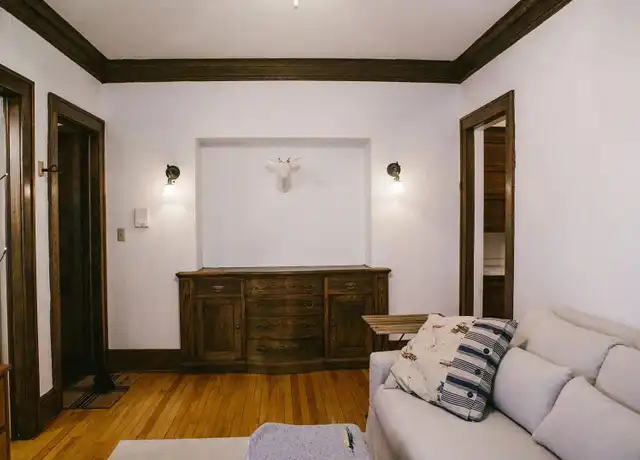 Property at 809 Douglas Ave Unit 103, Minneapolis, MN, 55403, 2 beds, 1 bath, [object Object]