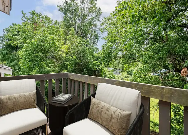 Photo of 110 Bear Creek Ln, Asheville, NC 28806