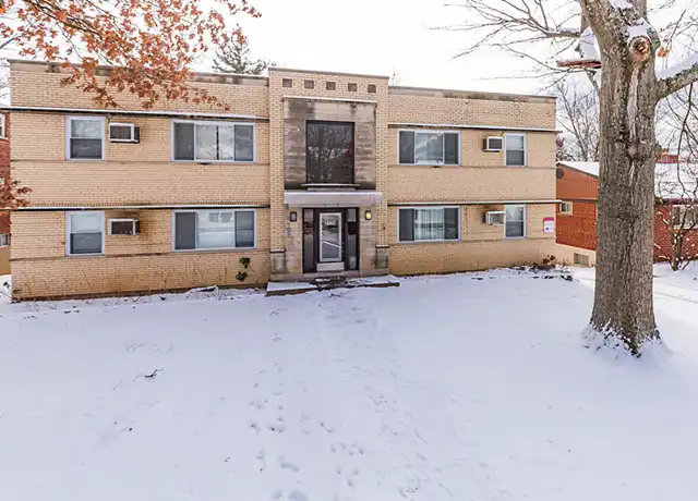 Property at 3129 Ramona Ave Unit 3, Cincinnati, OH, 45211, 2 beds, 1 bath, [object Object]