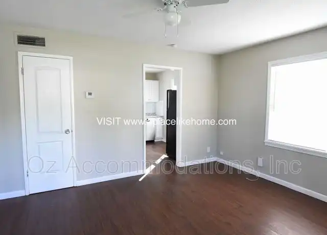 Property at 9533 Charlotte St, Kansas City, MO, 64131, 2 beds, 1 bath, [object Object]