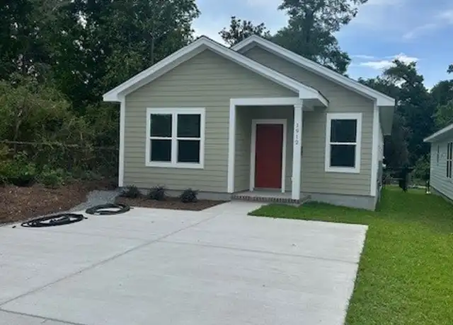 Property at 1912 Oak St, Wilmington, NC, 28401, 3 beds, 2 baths, [object Object]