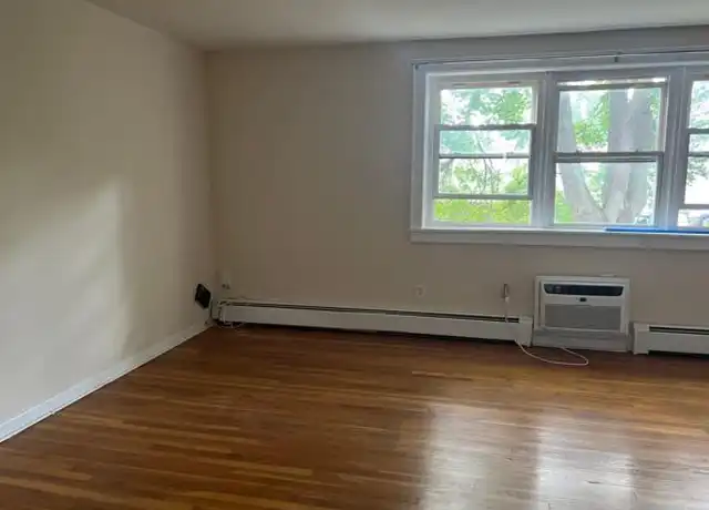 Property at 460 Centre St Unit 4, Nutley, NJ, 07110, 1 bed, 1 bath, [object Object]