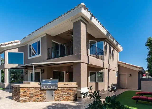 Property at 21562 N 58th Ave, Glendale, AZ, 85308, 3 beds, 2 baths, [object Object]