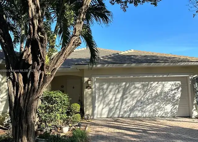 Property at 4834 SW 34th Ter, Fort Lauderdale, FL, 33312, 3 beds, 2 baths, [object Object]