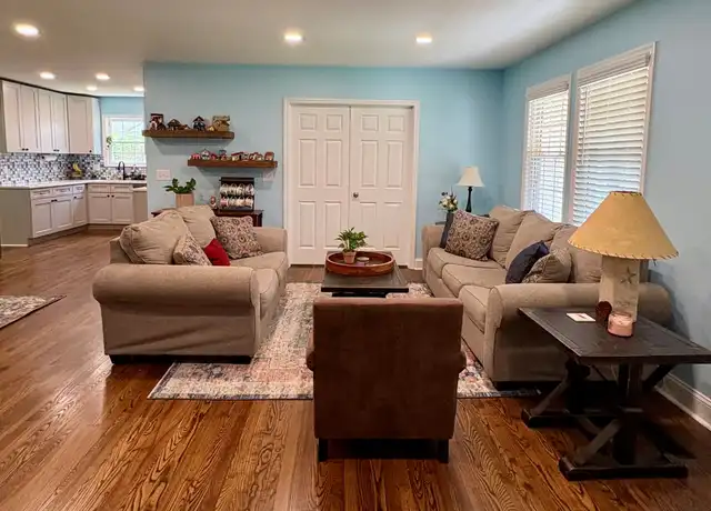Property at 303 1st Ave, Murfreesboro, TN, 37130, 4 beds, 2 baths, [object Object]