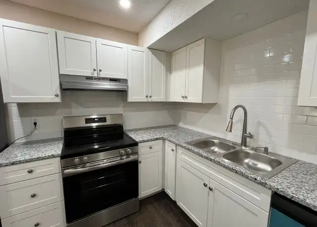 Property at 522 Amelon Rd Unit 532, Madison Heights, VA, 24572, 2 beds, 1.5 baths, [object Object]