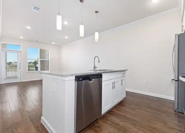Property at Mariposa Apartment Homes at Scott and White Boulevard - 640 SW H K Dodgen Loop, Temple, TX, 76504, 1-2 bed, 1-2 bath, [object Object]