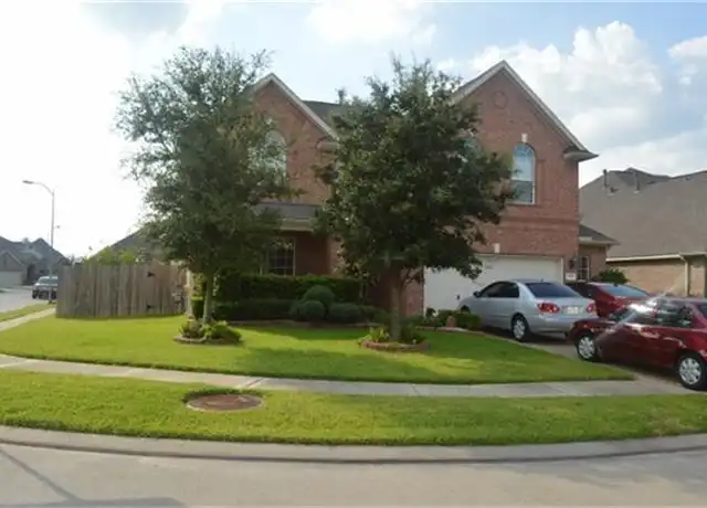 Property at 2110 Catamaran Cove Dr, Pearland, TX, 77584, 4 beds, 3.5 baths, [object Object]