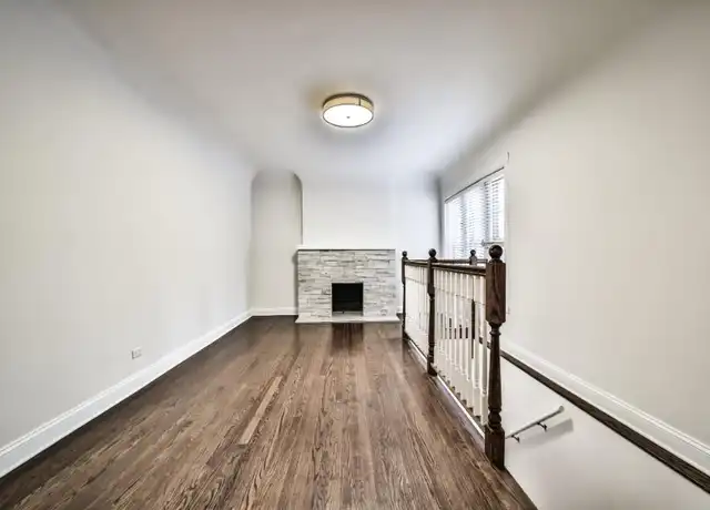 Property at 734 W Waveland Ave, Chicago, IL, 60613, 3 beds, 2 baths, [object Object]